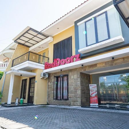 Reddoorz Syariah Near Marvel City Mall 2 Surabaya Exteriör bild