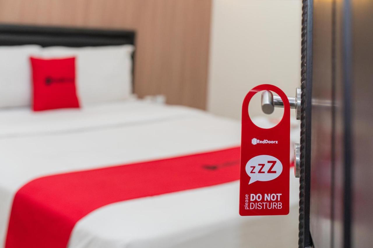 Reddoorz Syariah Near Marvel City Mall 2 Surabaya Exteriör bild
