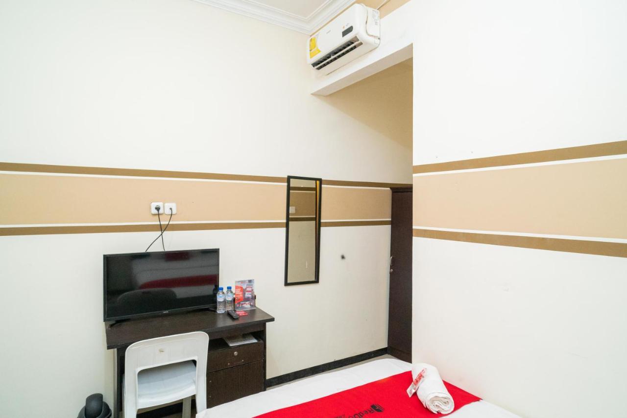 Reddoorz Syariah Near Marvel City Mall 2 Surabaya Exteriör bild