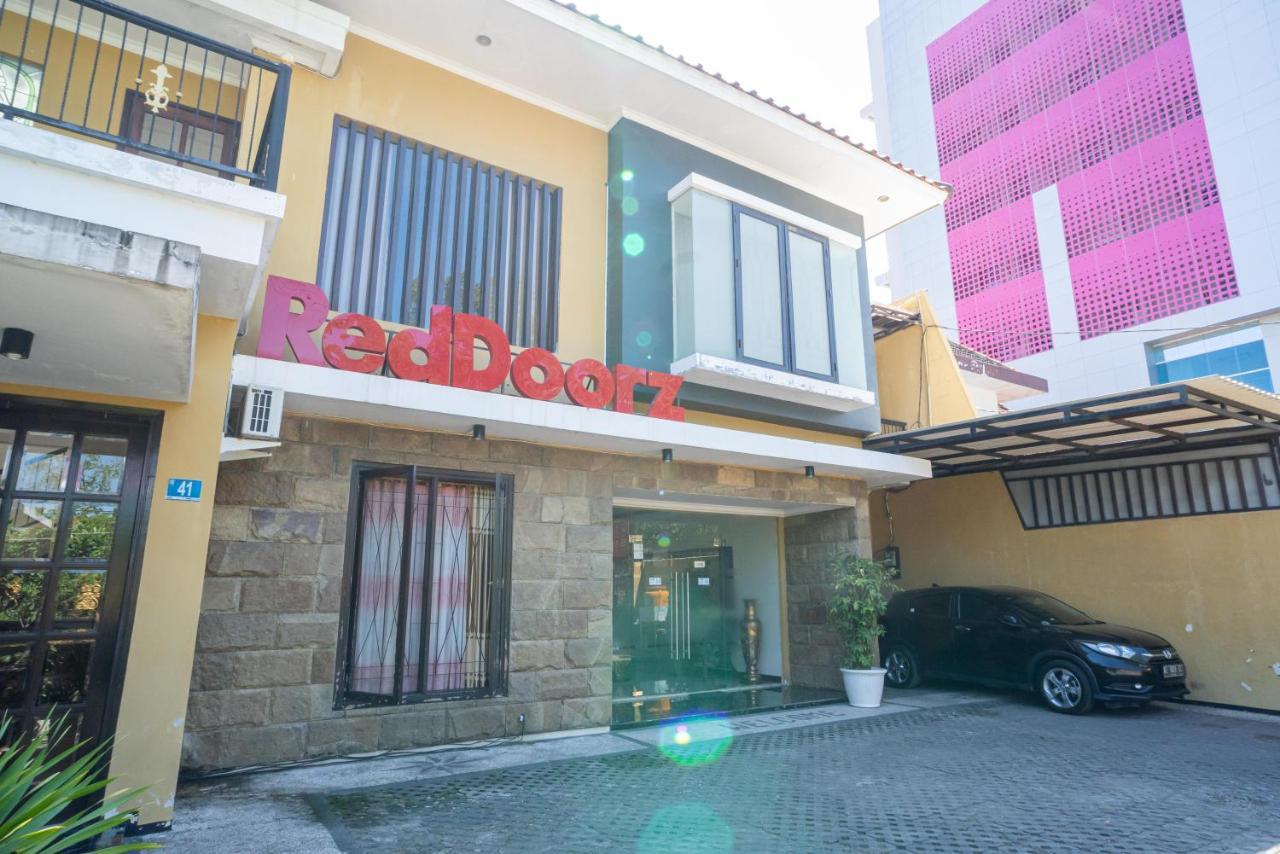 Reddoorz Syariah Near Marvel City Mall 2 Surabaya Exteriör bild