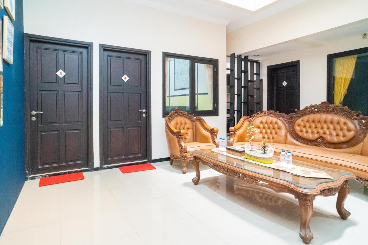 Reddoorz Syariah Near Marvel City Mall 2 Surabaya Exteriör bild