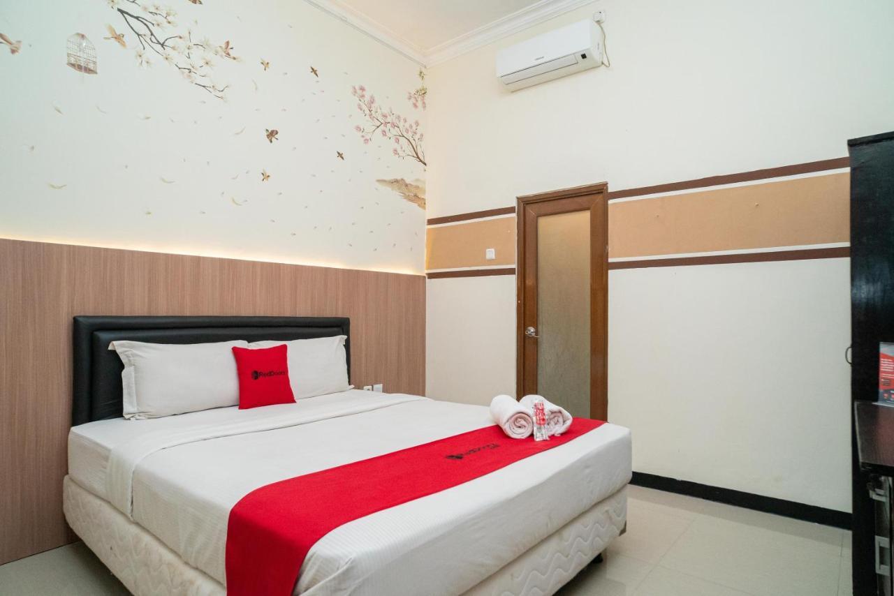 Reddoorz Syariah Near Marvel City Mall 2 Surabaya Exteriör bild