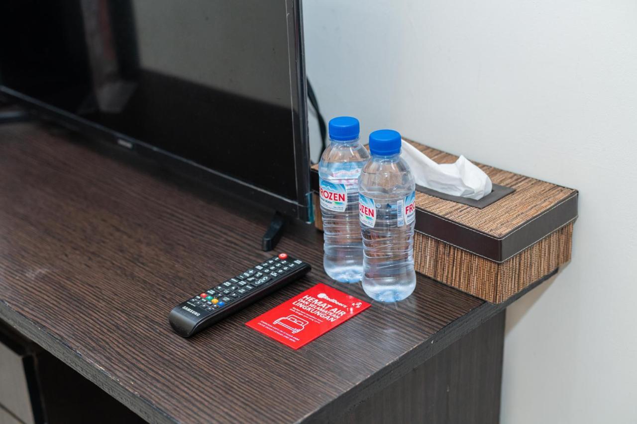 Reddoorz Syariah Near Marvel City Mall 2 Surabaya Exteriör bild